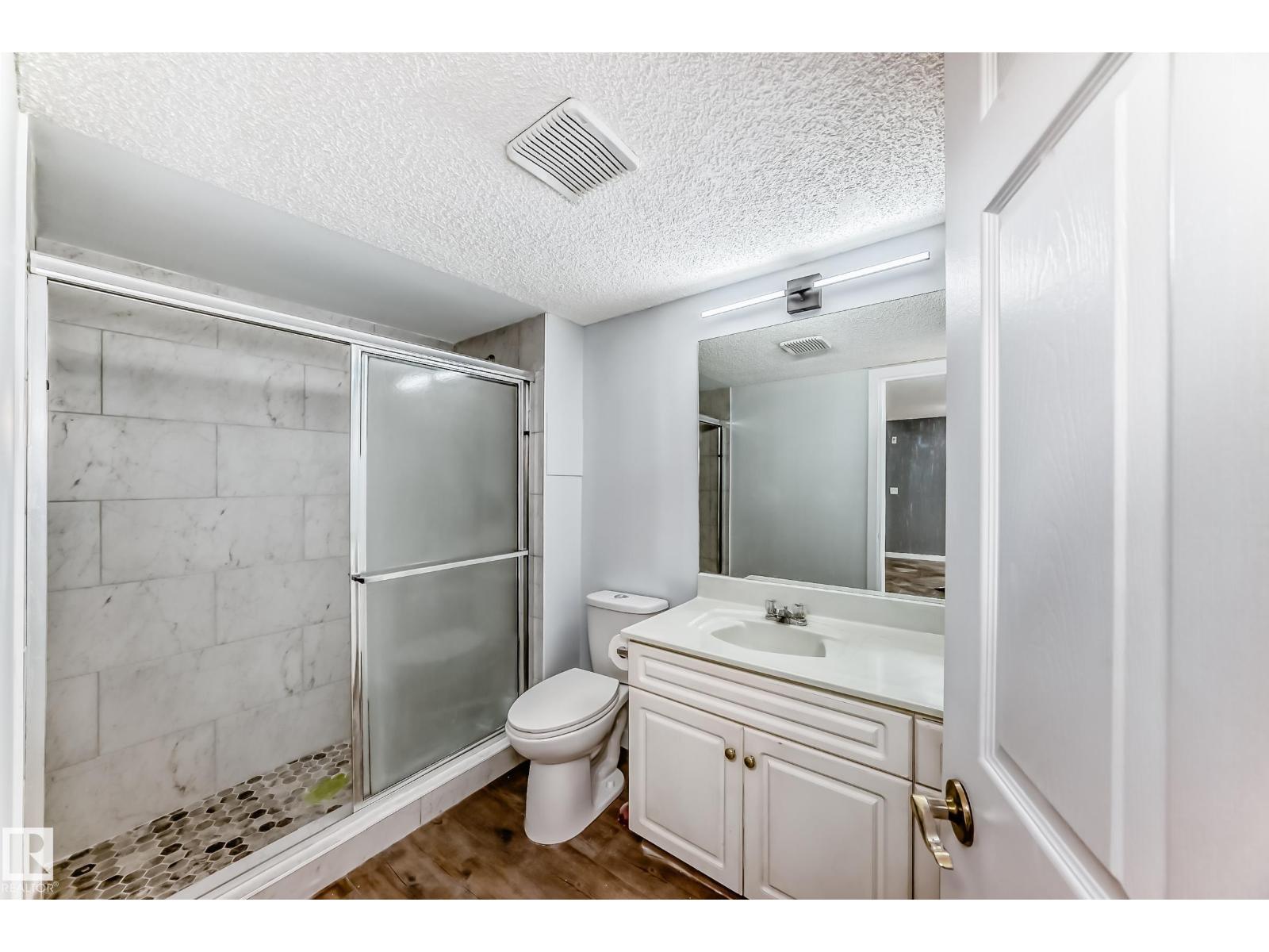 #112 11716 100 AV NW, Edmonton