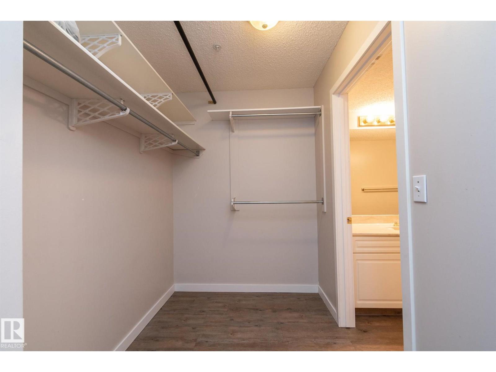 #112 11716 100 AV NW, Edmonton