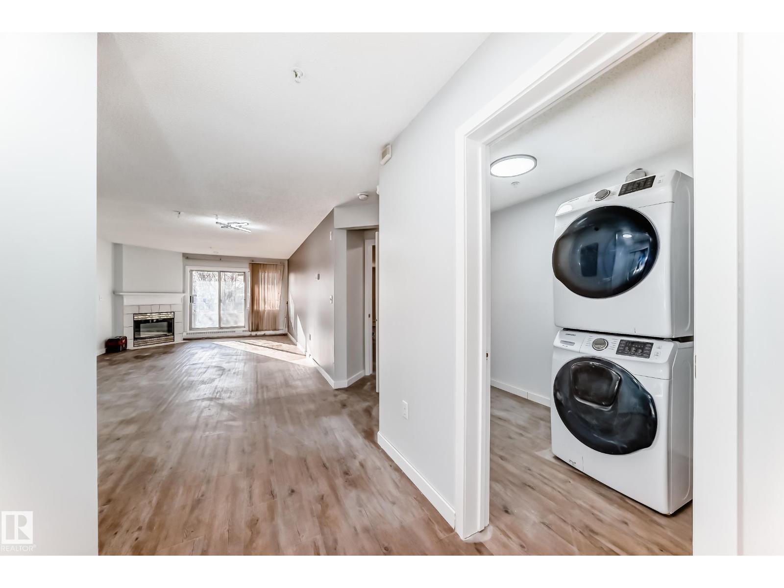 #112 11716 100 AV NW, Edmonton