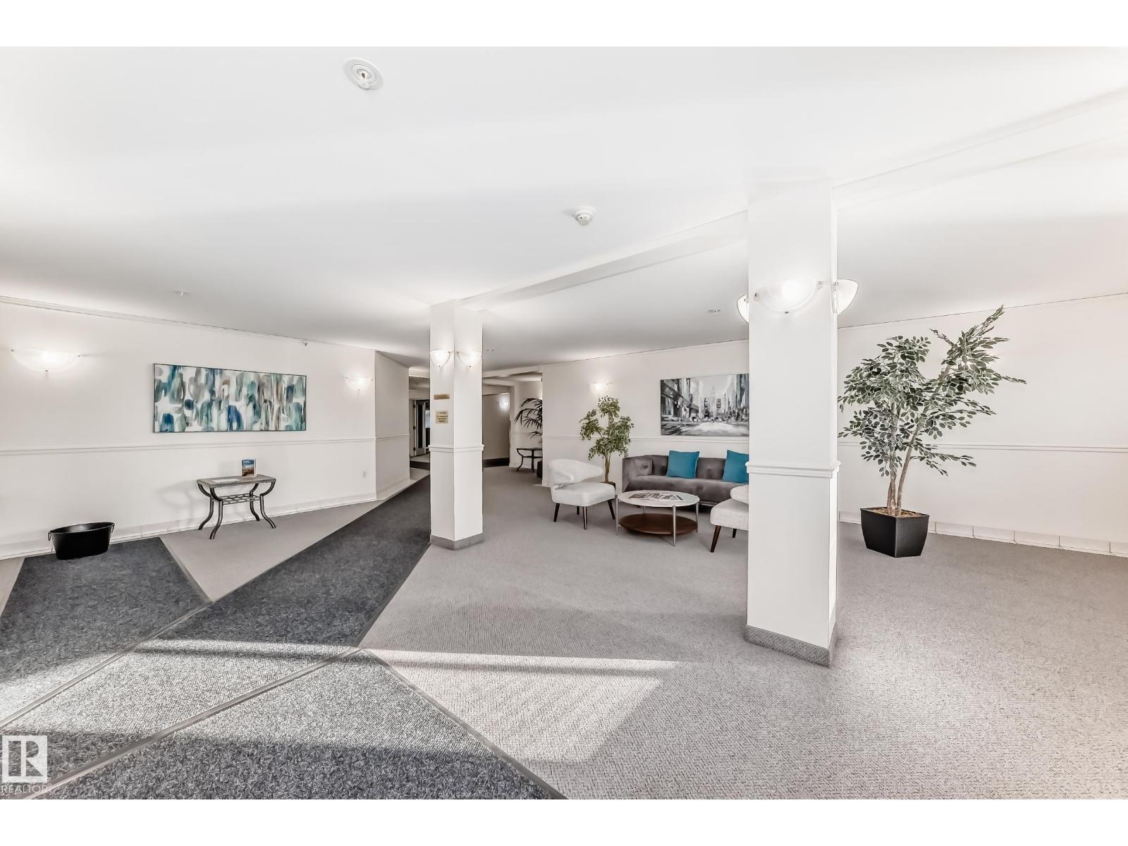 #112 11716 100 AV NW, Edmonton