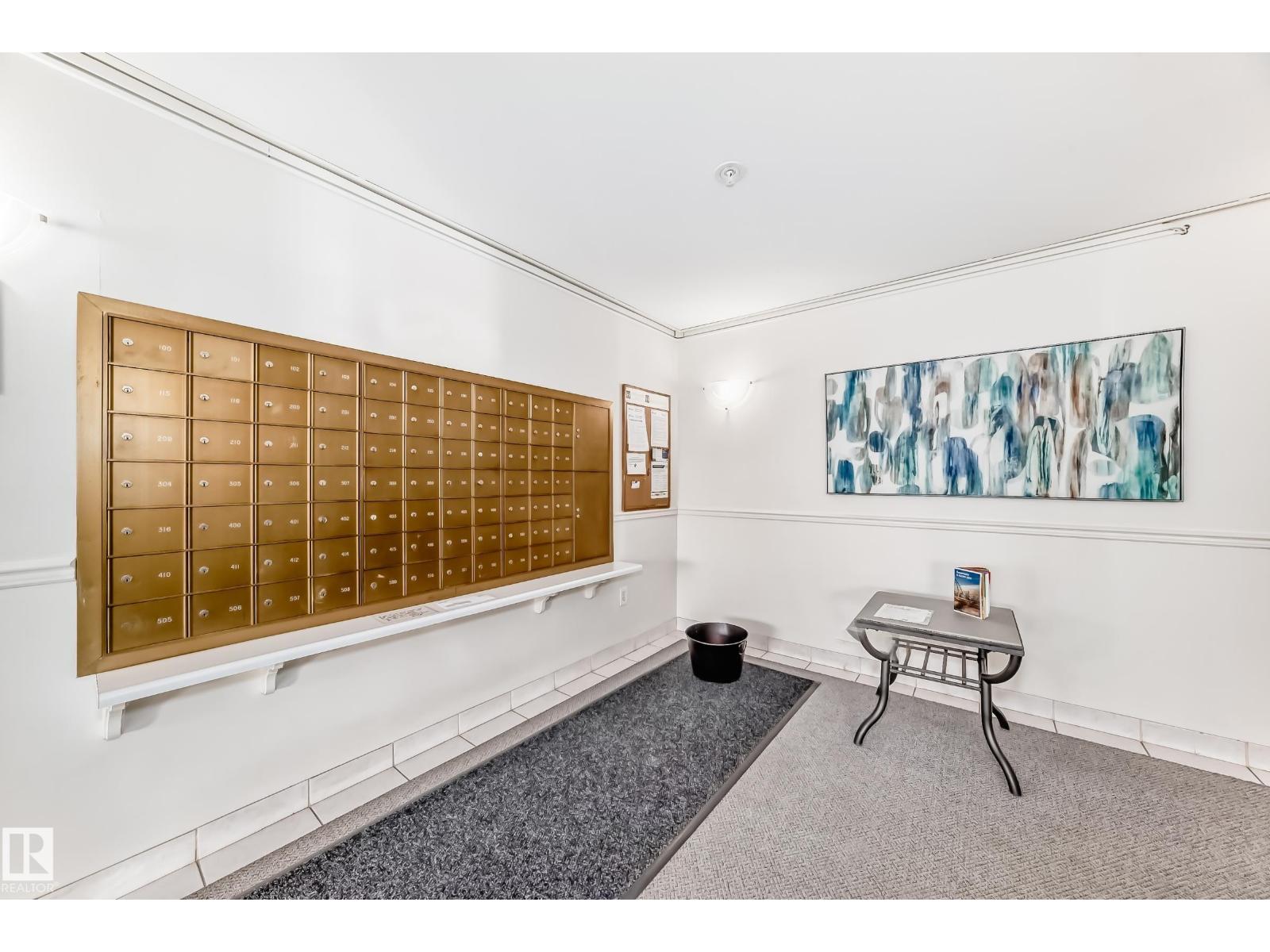 #112 11716 100 AV NW, Edmonton