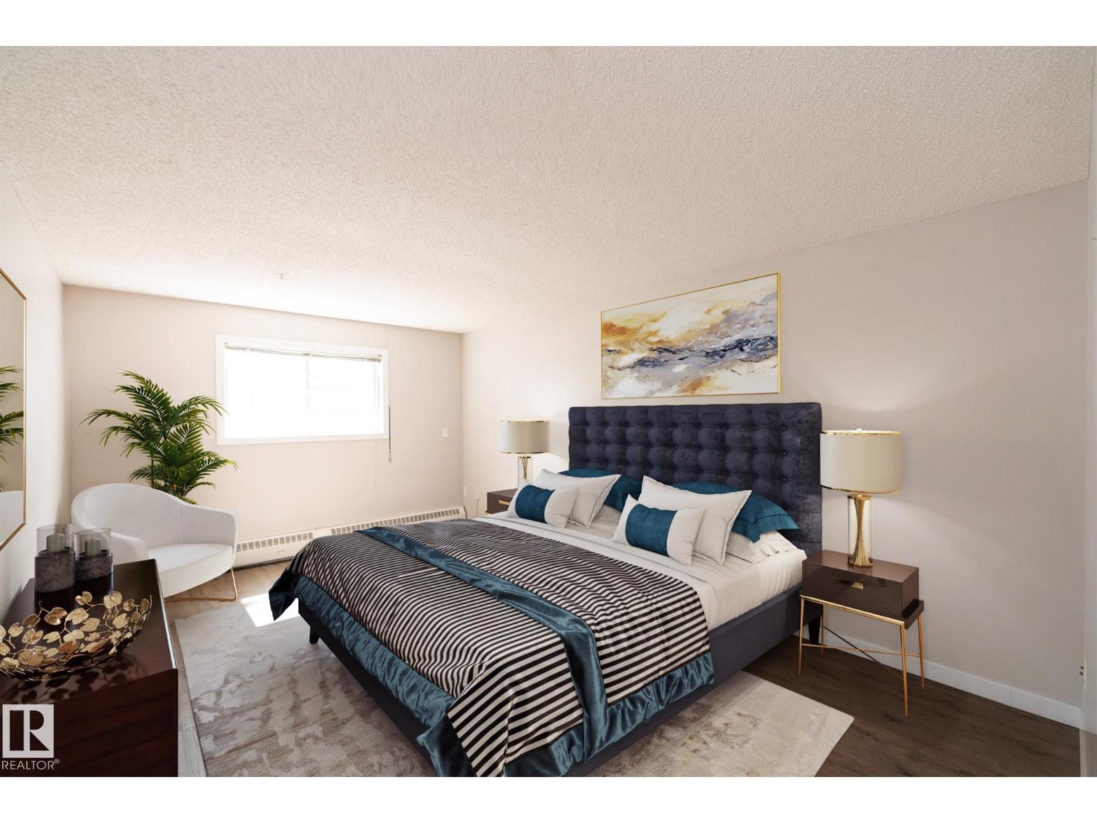 #112 11716 100 AV NW, Edmonton