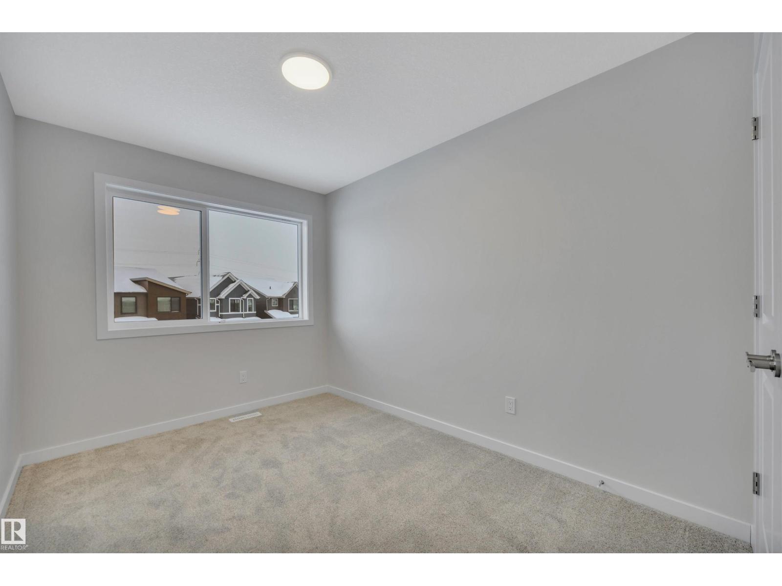 5631 Hawthorn WY SW SW, Edmonton