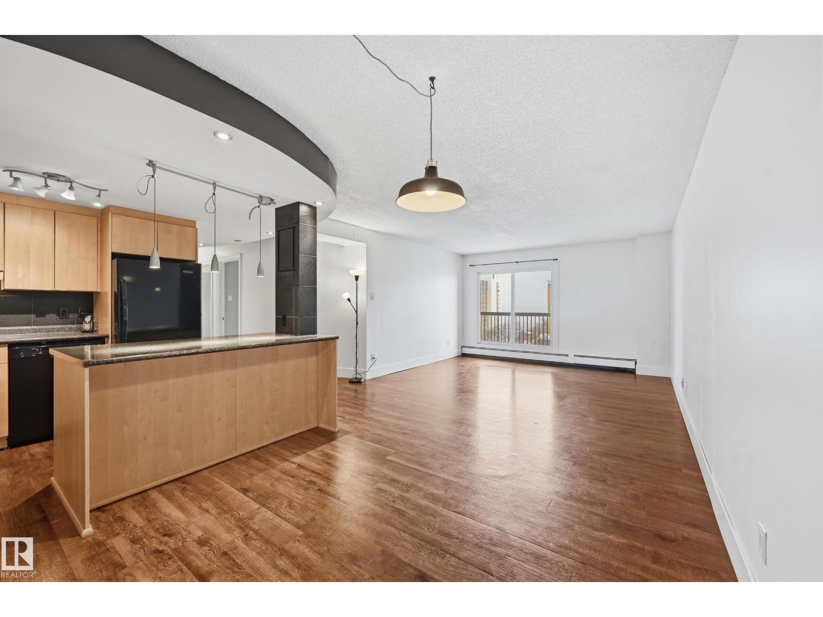 #1003 9929 113 ST NW NW, Edmonton