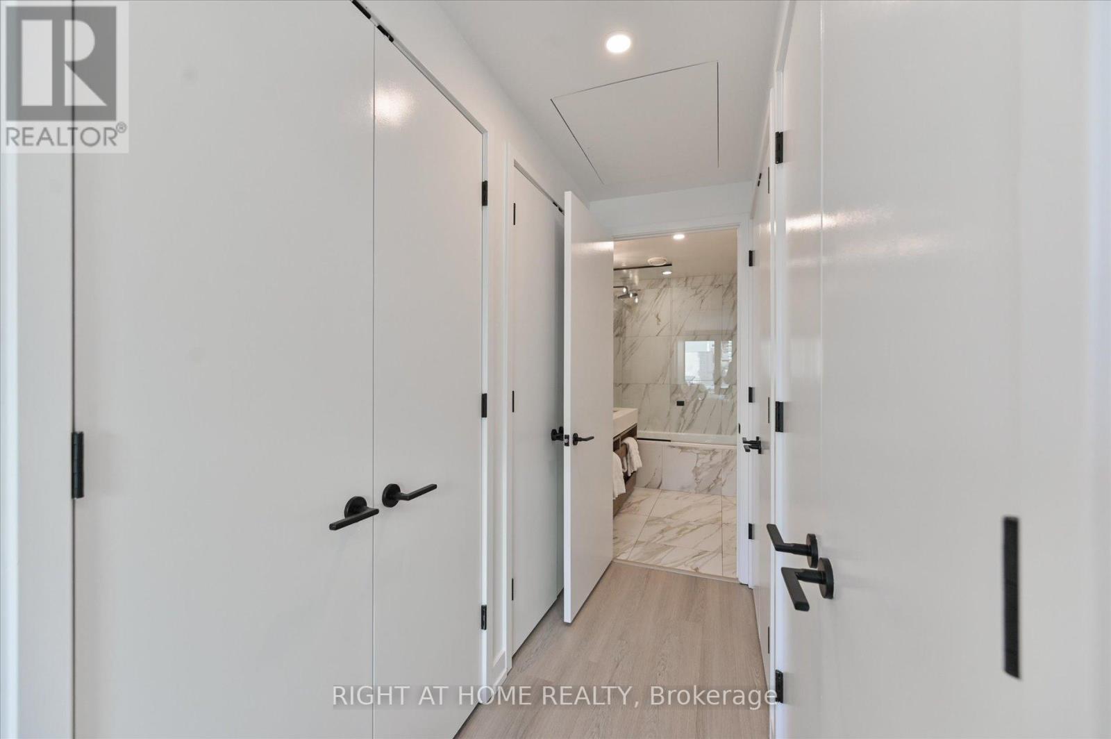 #623 505 RICHMOND STREET W - 18