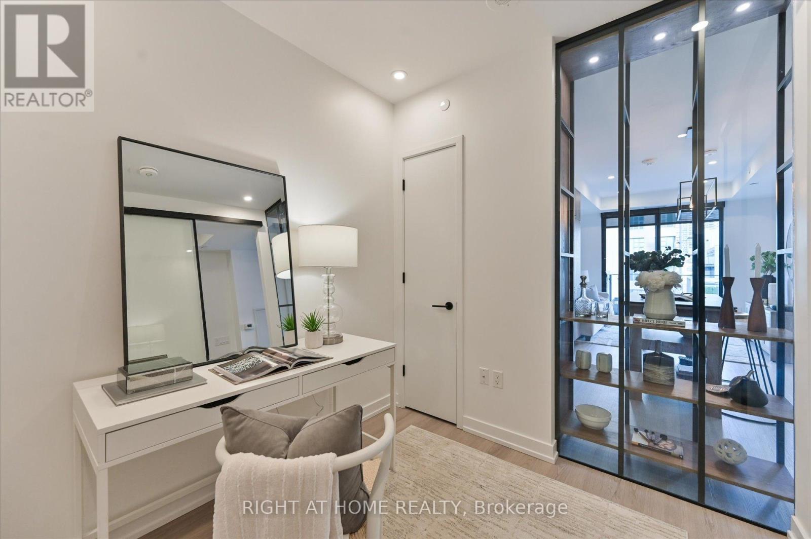 #623 505 RICHMOND STREET W - 6