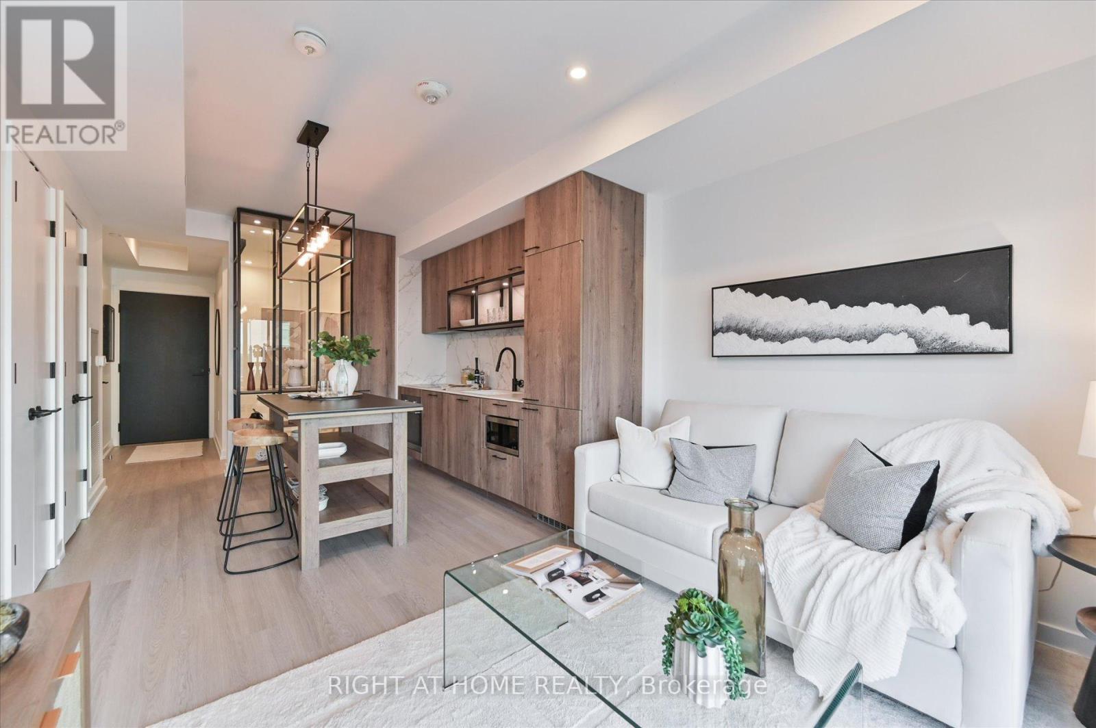 #623 505 RICHMOND STREET W - 8