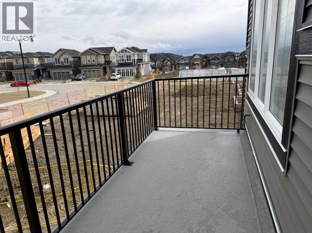 24 Sundown Place, Cochrane