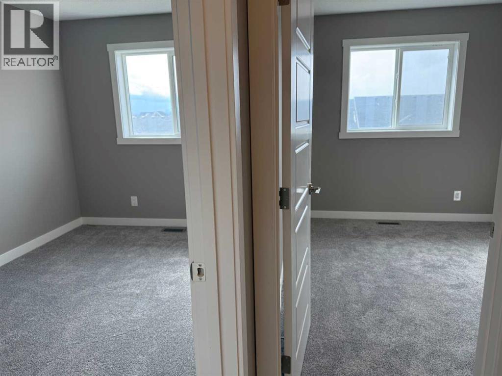 24 Sundown Place, Cochrane
