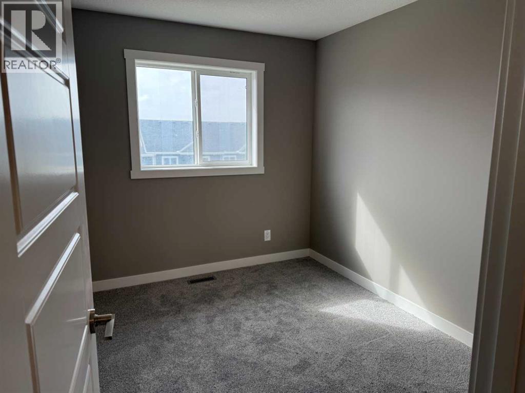 24 Sundown Place, Cochrane