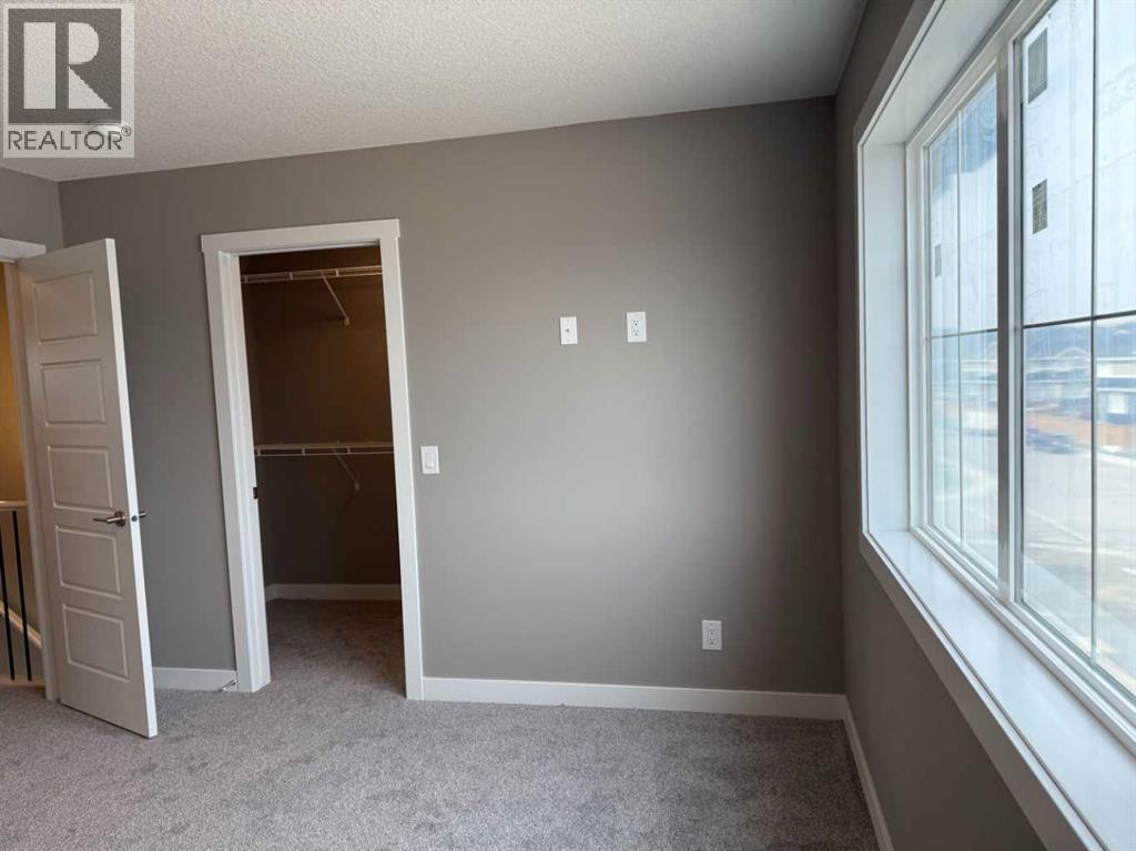 24 Sundown Place, Cochrane