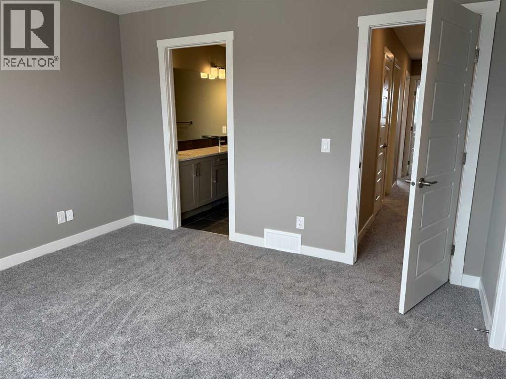 24 Sundown Place, Cochrane