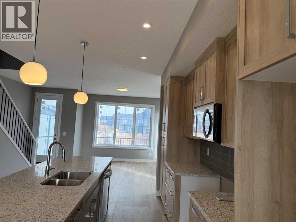 24 Sundown Place, Cochrane