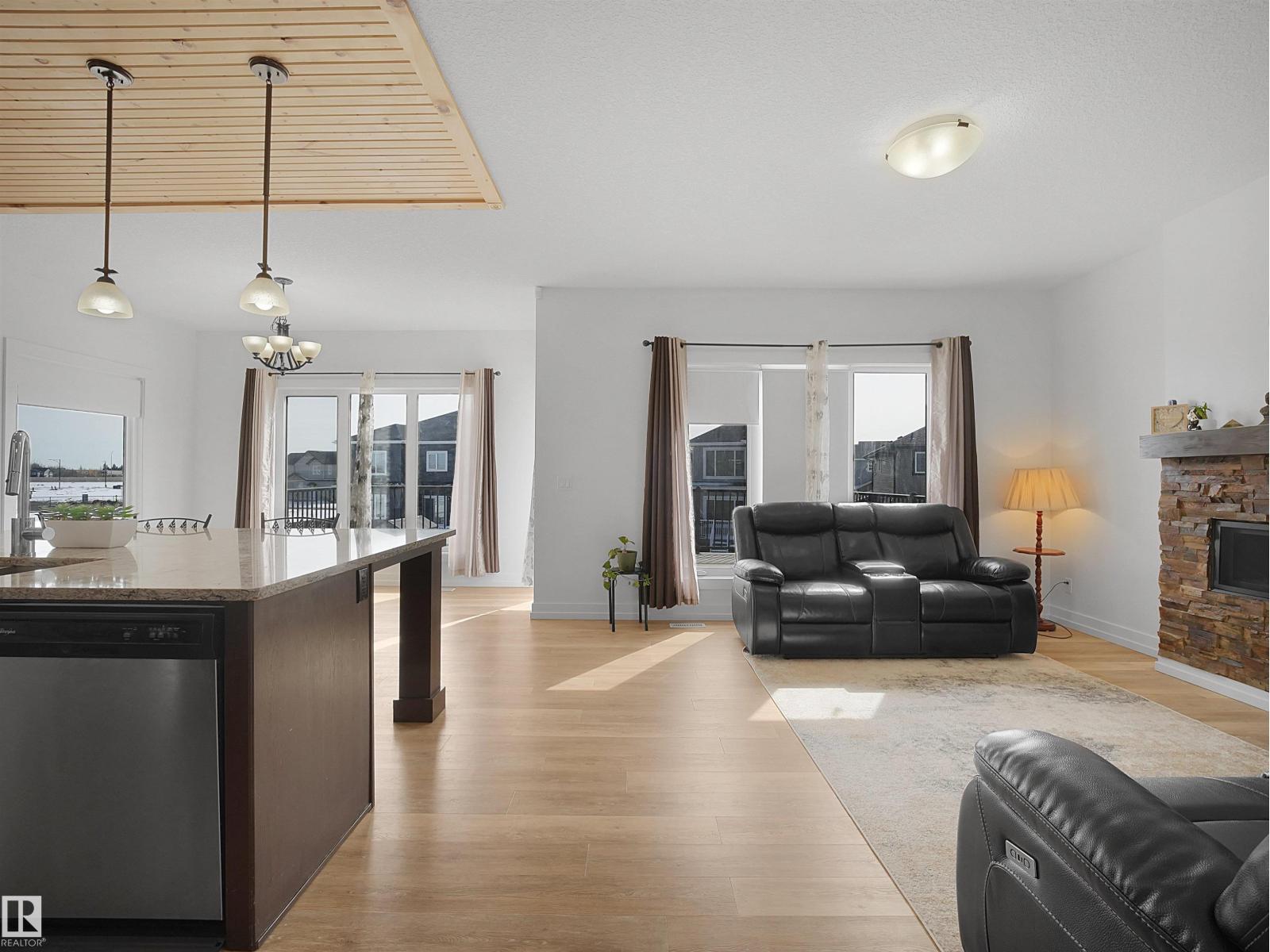 4231 CHARLES CL SW - 25