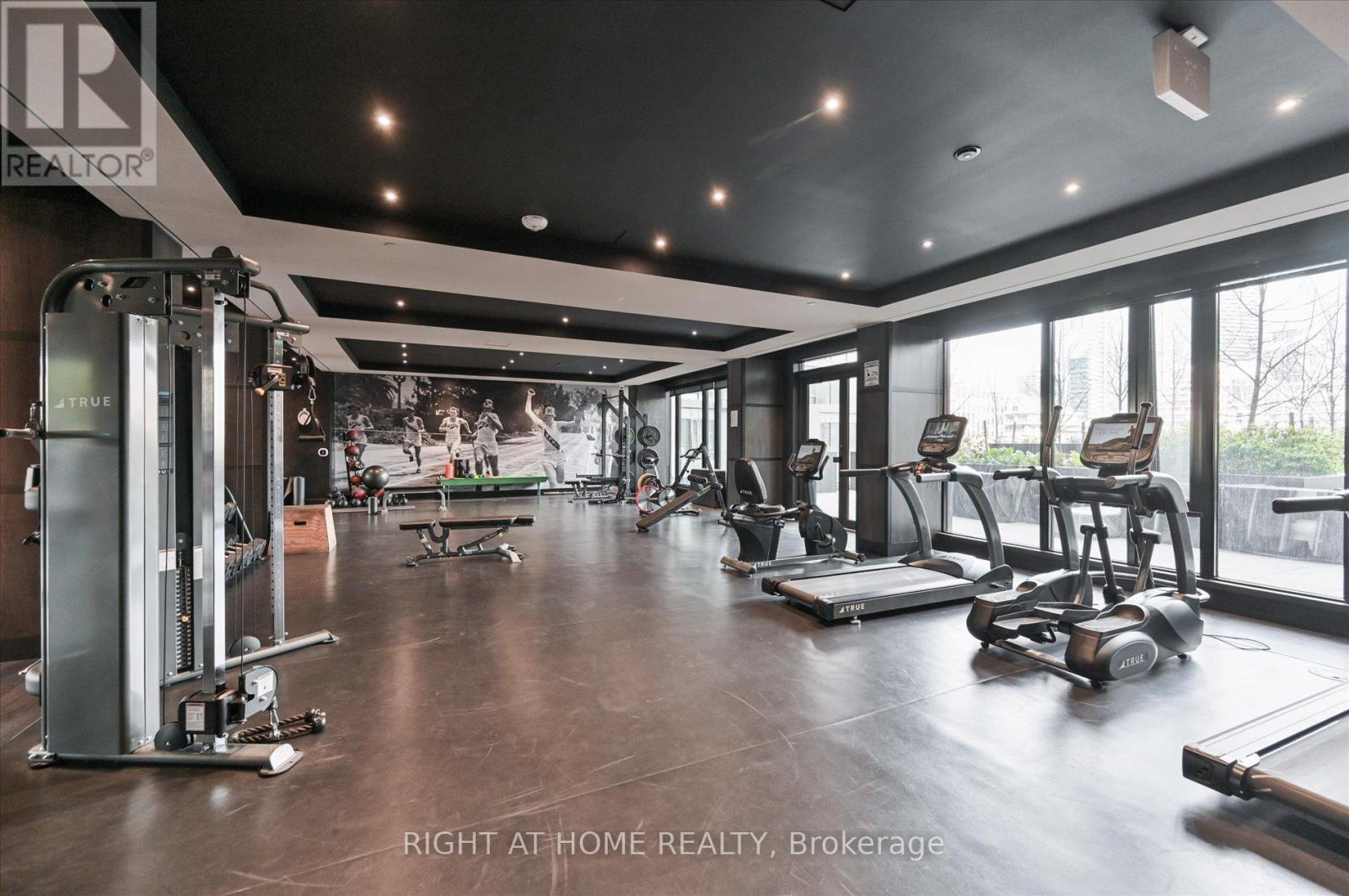 #623 505 RICHMOND STREET W - 24