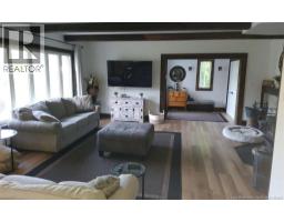 Bath (# pieces 1-6) - 922 Robertville, Robertville, NB E8K2K5 Photo 9