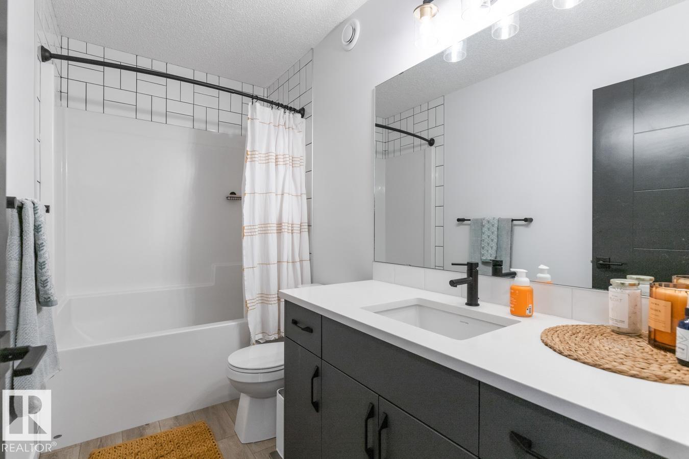 19147 22 AV NW - 38