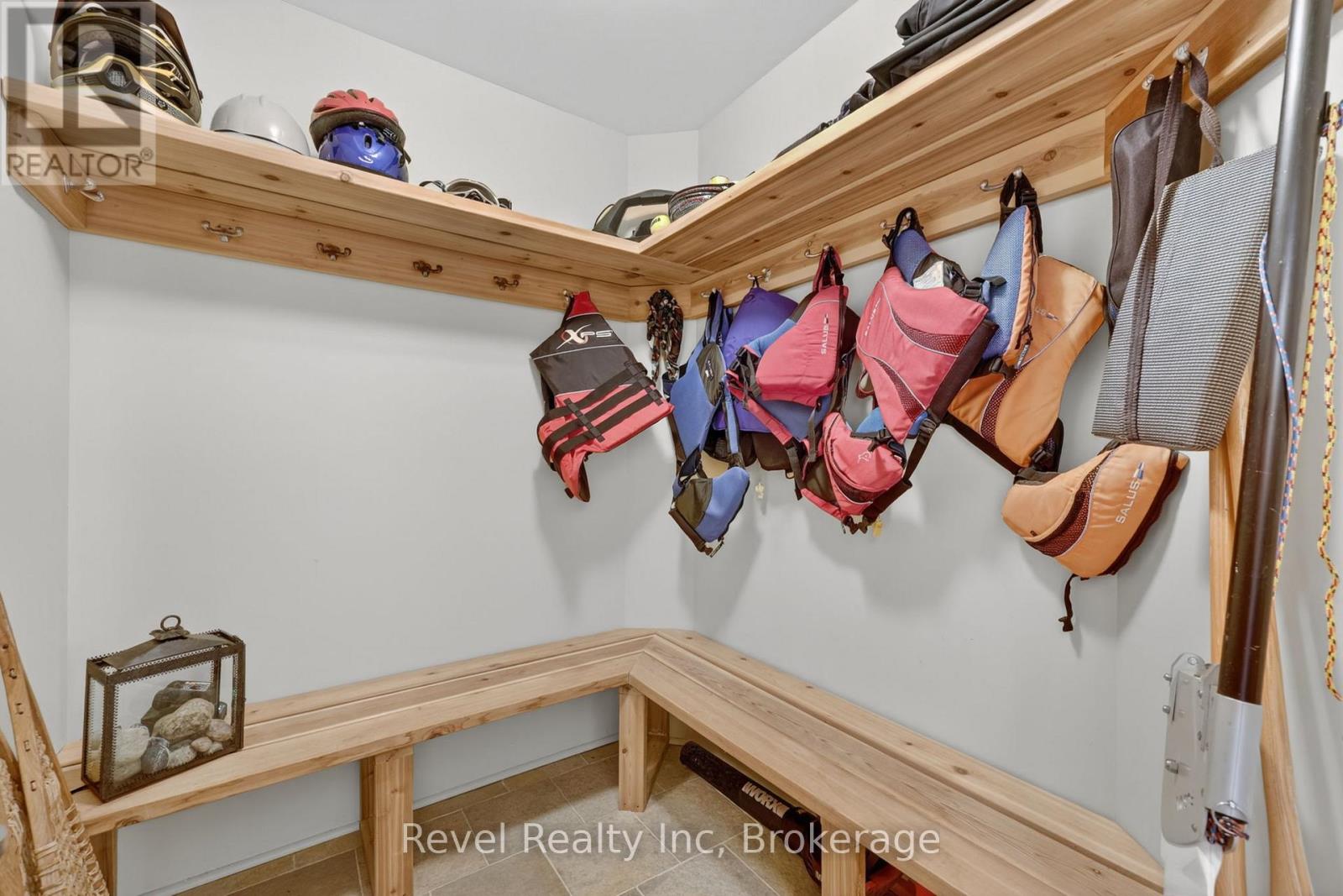 12 WALKER ROAD - 25