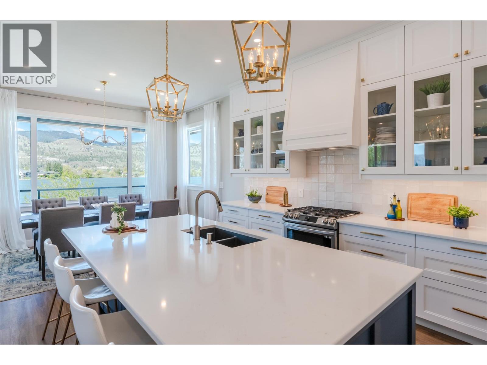 7030 Tucelnuit Drive, Oliver