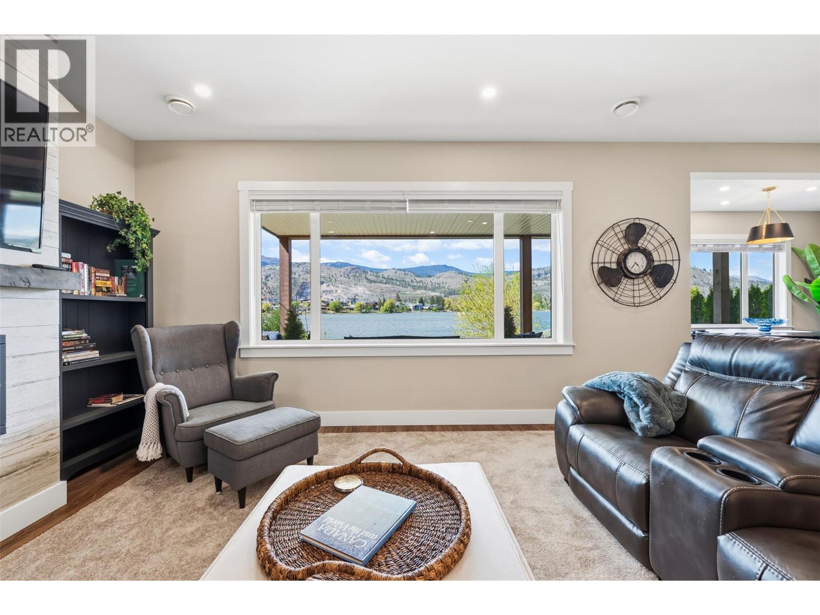 7030 Tucelnuit Drive, Oliver