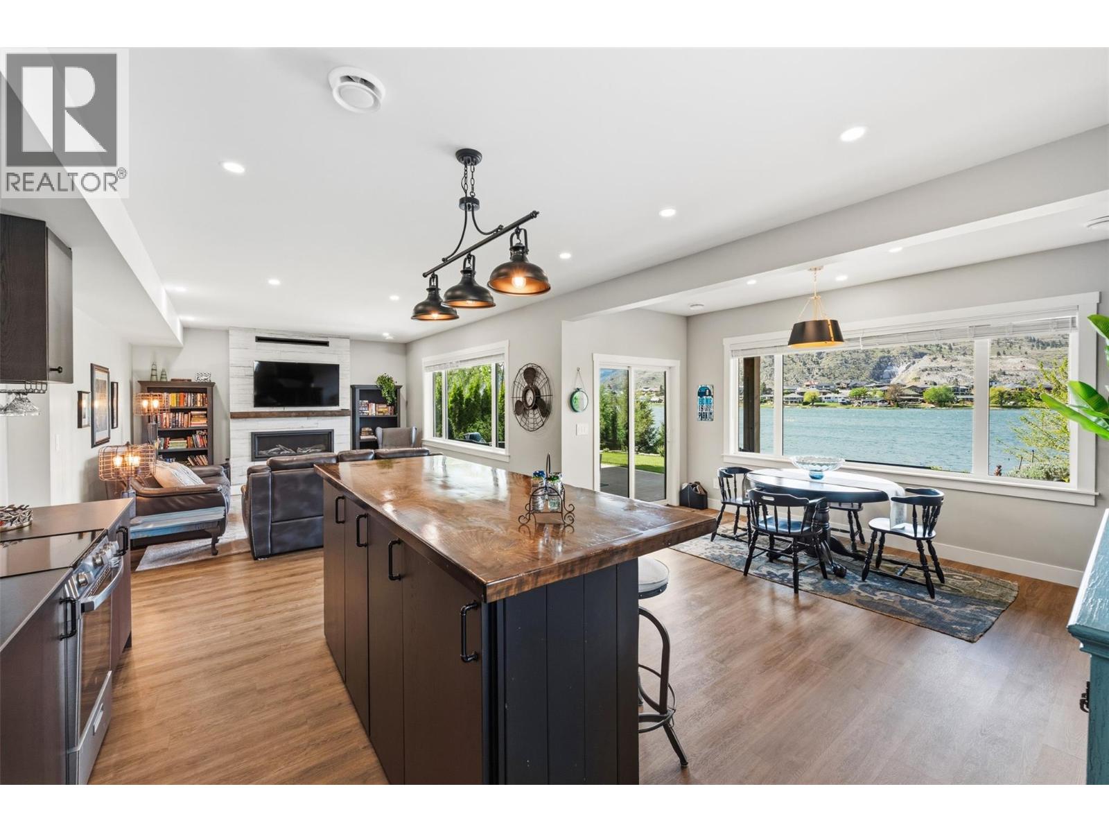 7030 Tucelnuit Drive, Oliver