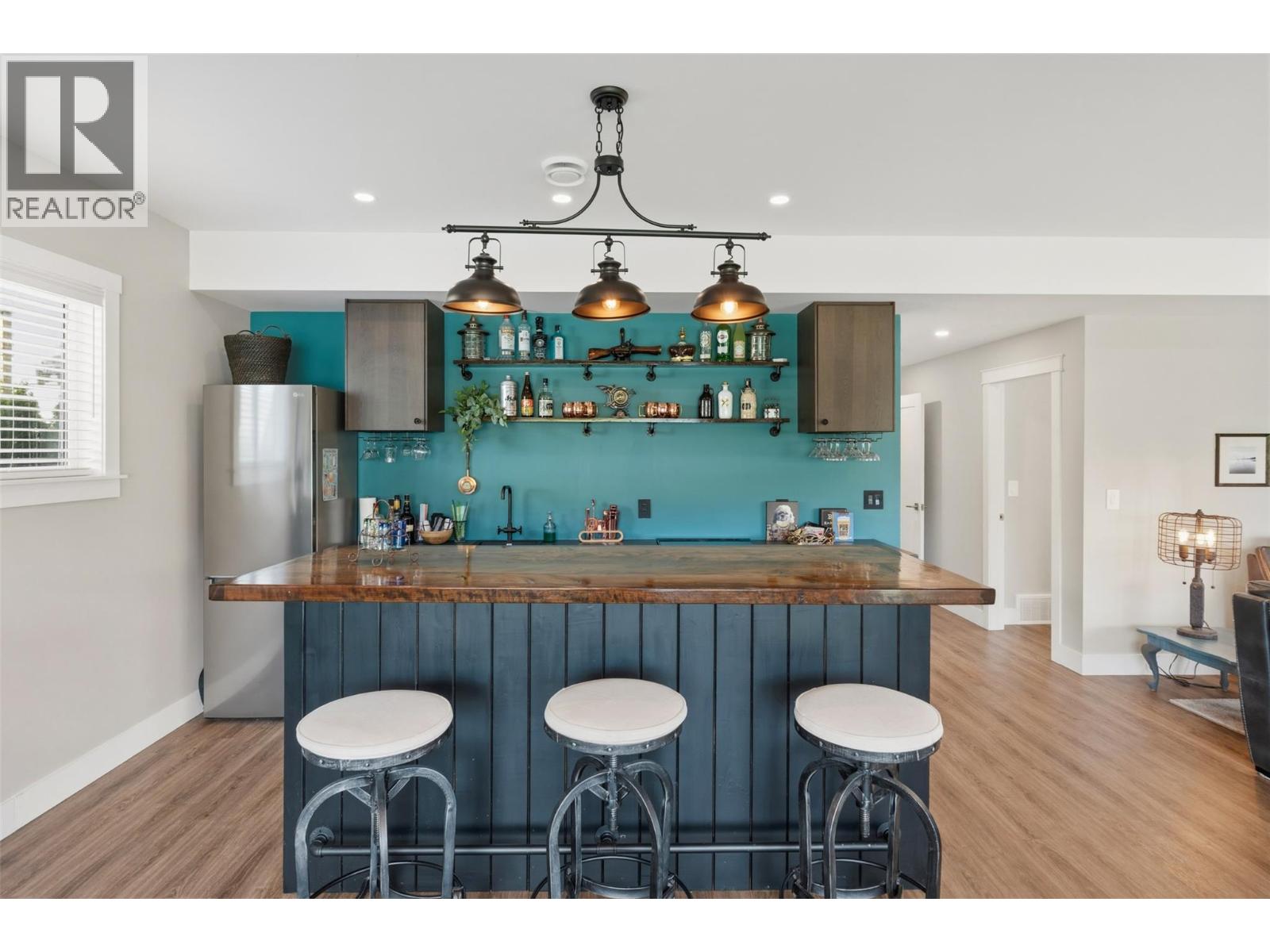 7030 Tucelnuit Drive, Oliver