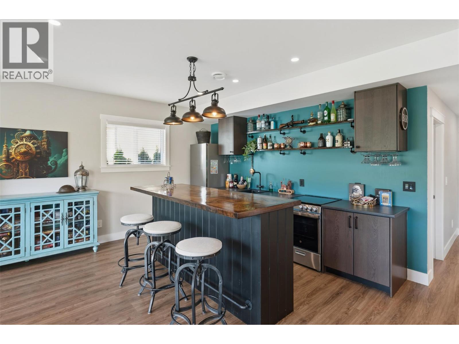 7030 Tucelnuit Drive, Oliver