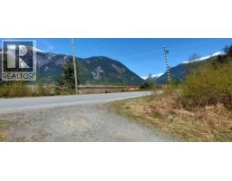 151 Mackenzie 20 Highway, Bella Coola, BC V0T1C0 Photo 6