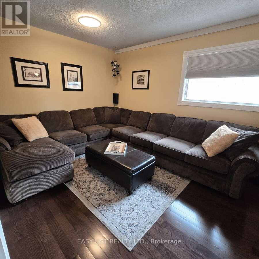 233 ELMORE DRIVE — photo 13