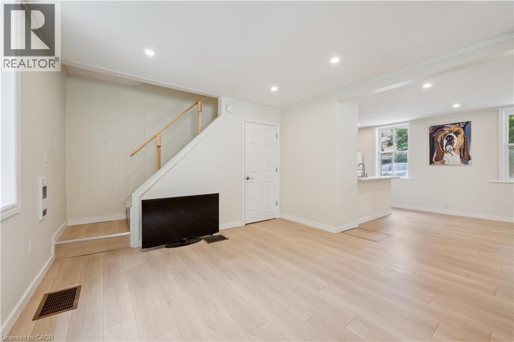 46 WELLINGTON ROAD 19 - 10