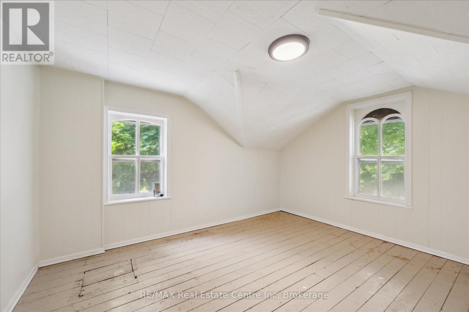 46 WELLINGTON ROAD 19 — photo 19