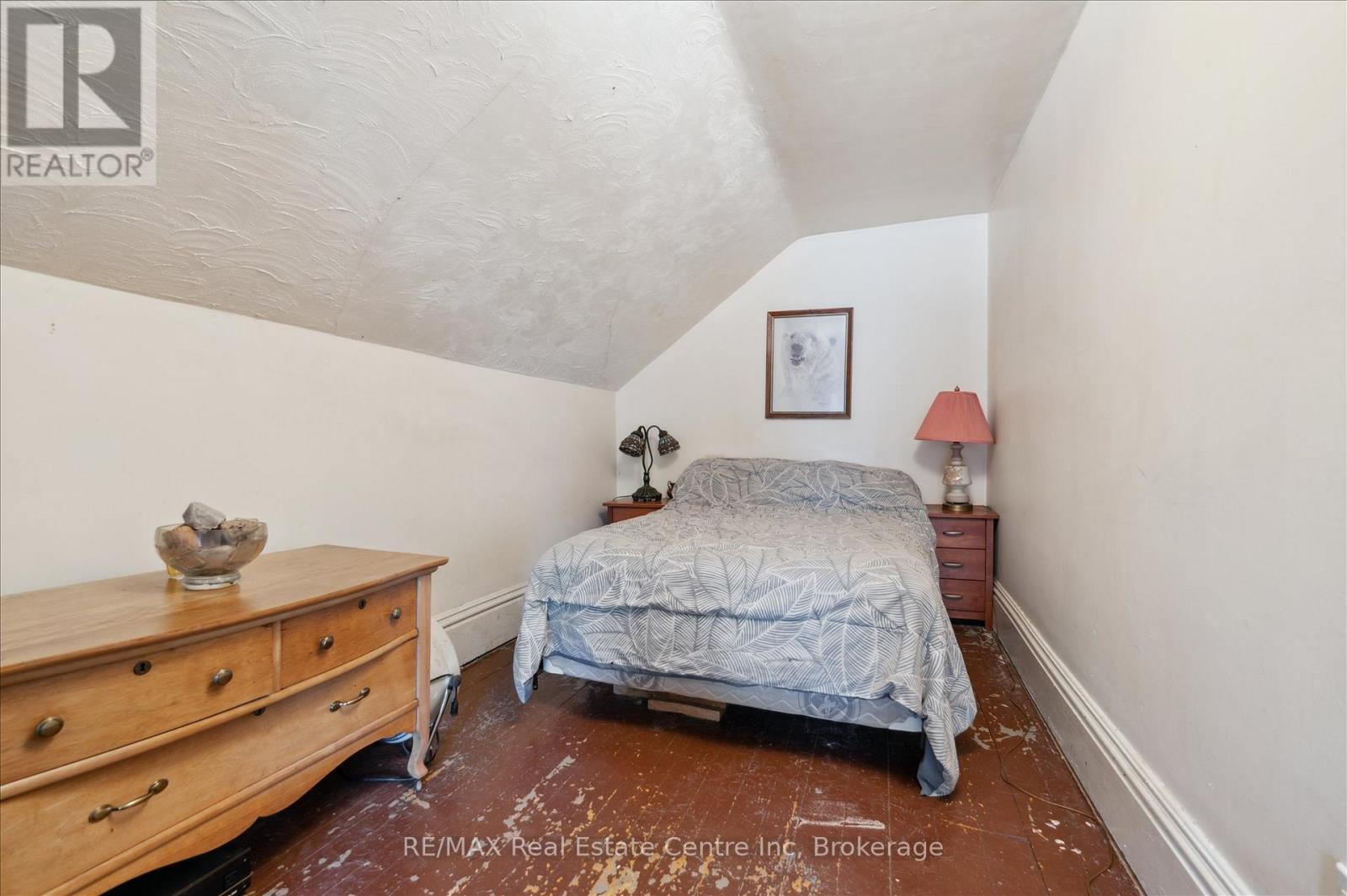 46 WELLINGTON ROAD 19 - 32