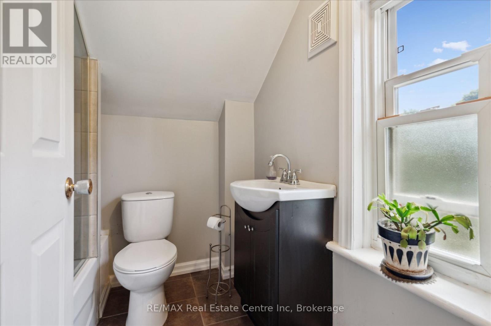 46 WELLINGTON ROAD 19 — photo 34