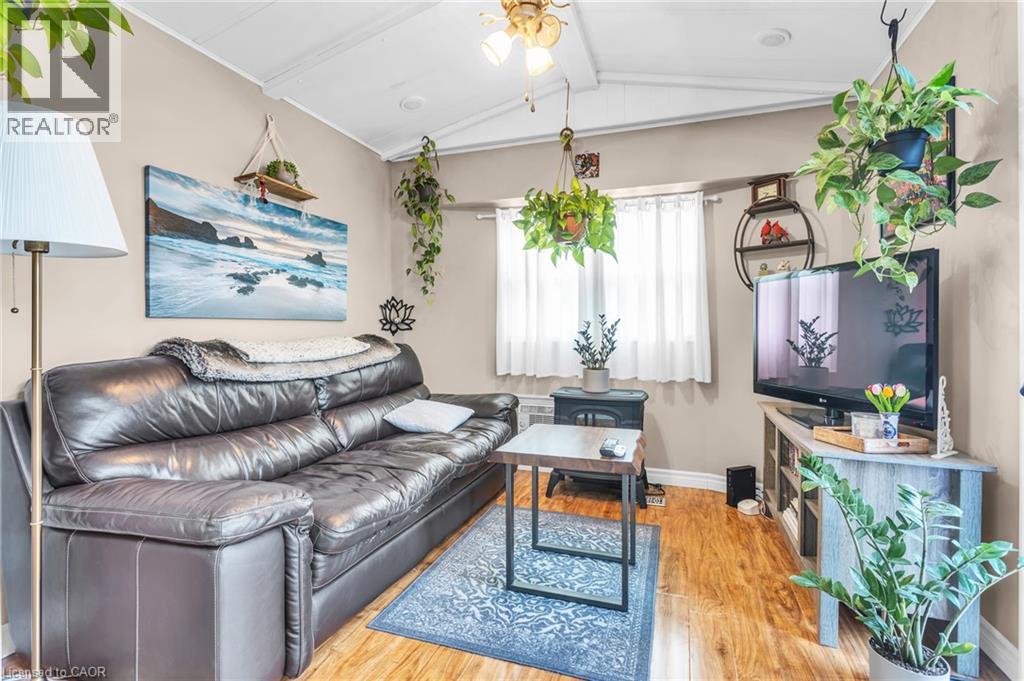 33 PITT Street, Port Burwell, Ontario, N0J1T0 — Photo 8