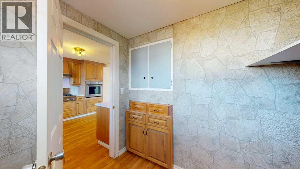 5 1 Avenue E — photo 9