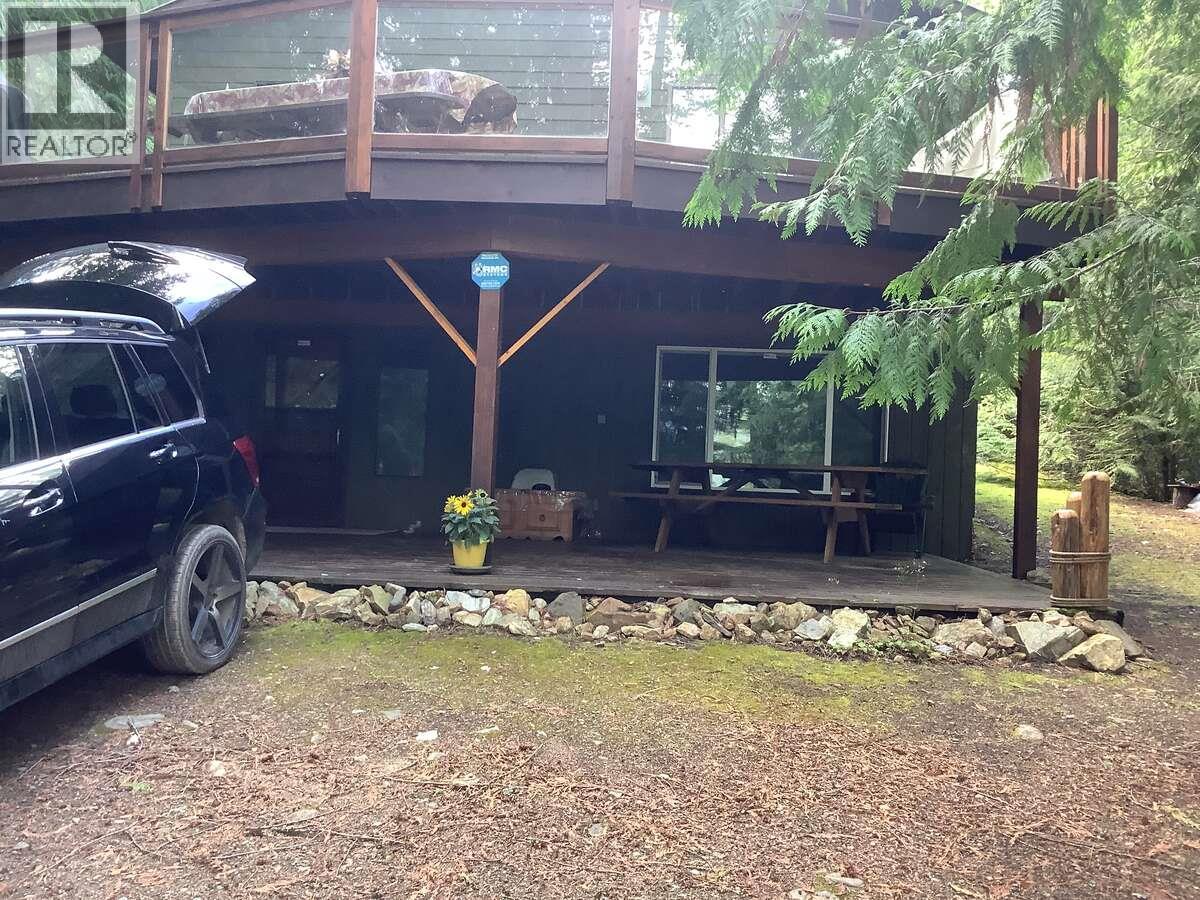 #22 7429 Sunnybrae Canoe Point Road - 7