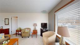 5 Middle Drive, Winnipeg Beach, MB R0C3G0 Photo 11