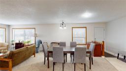 5 Middle Drive, Winnipeg Beach, MB R0C3G0 Photo 8