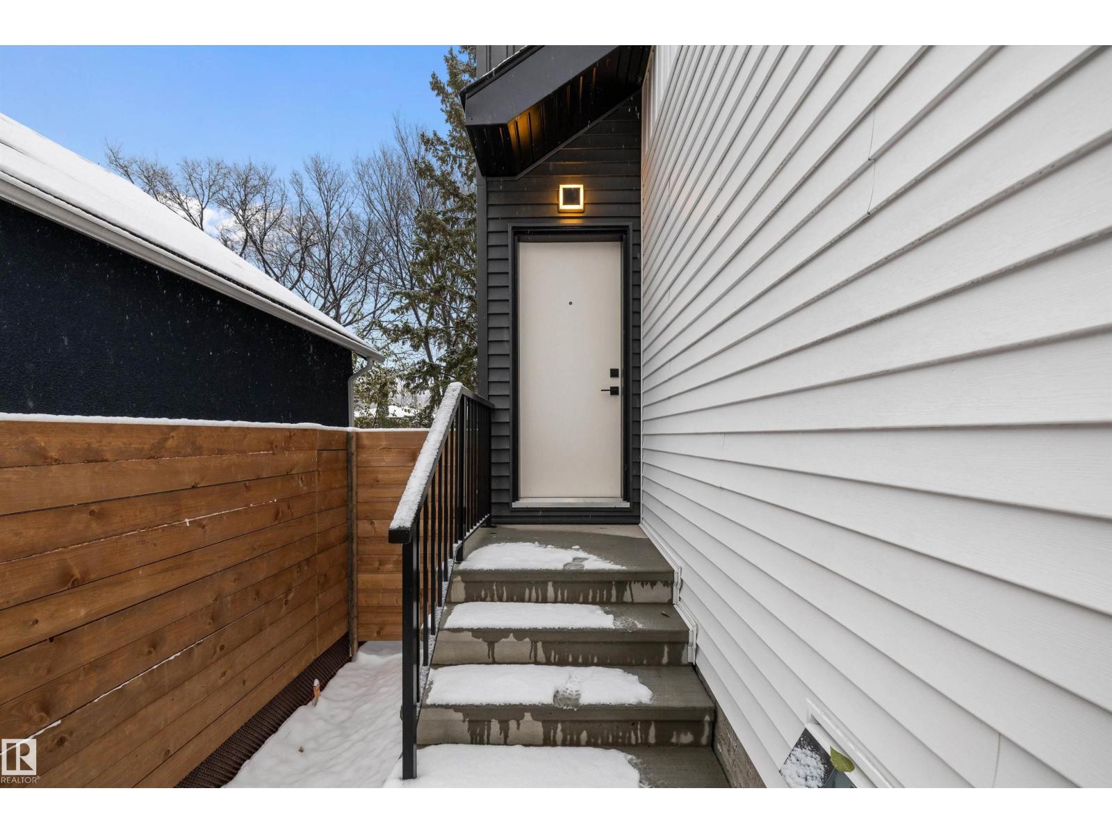 11918 93 ST NW, Edmonton