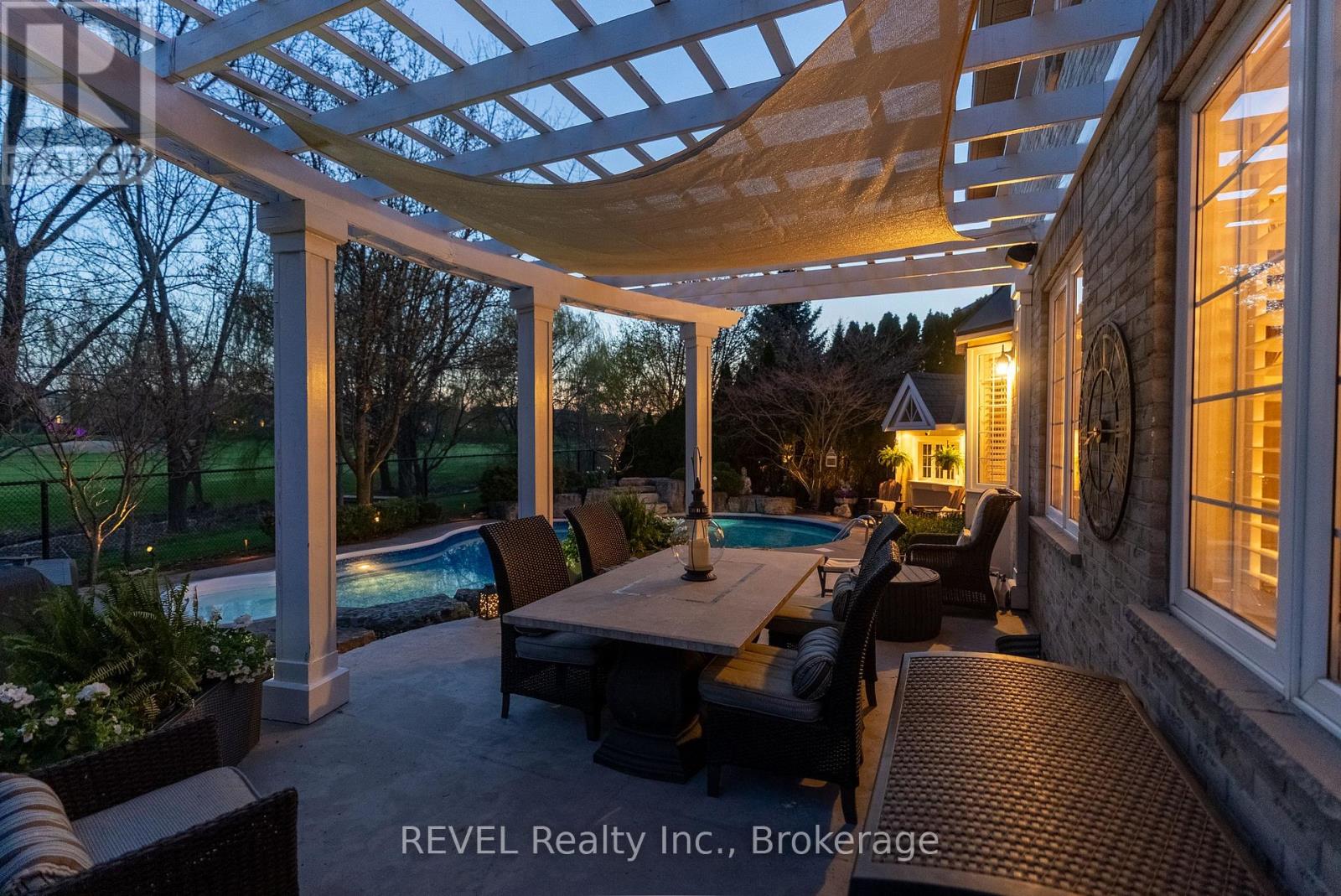 4266 CLUBVIEW DRIVE — photo 42