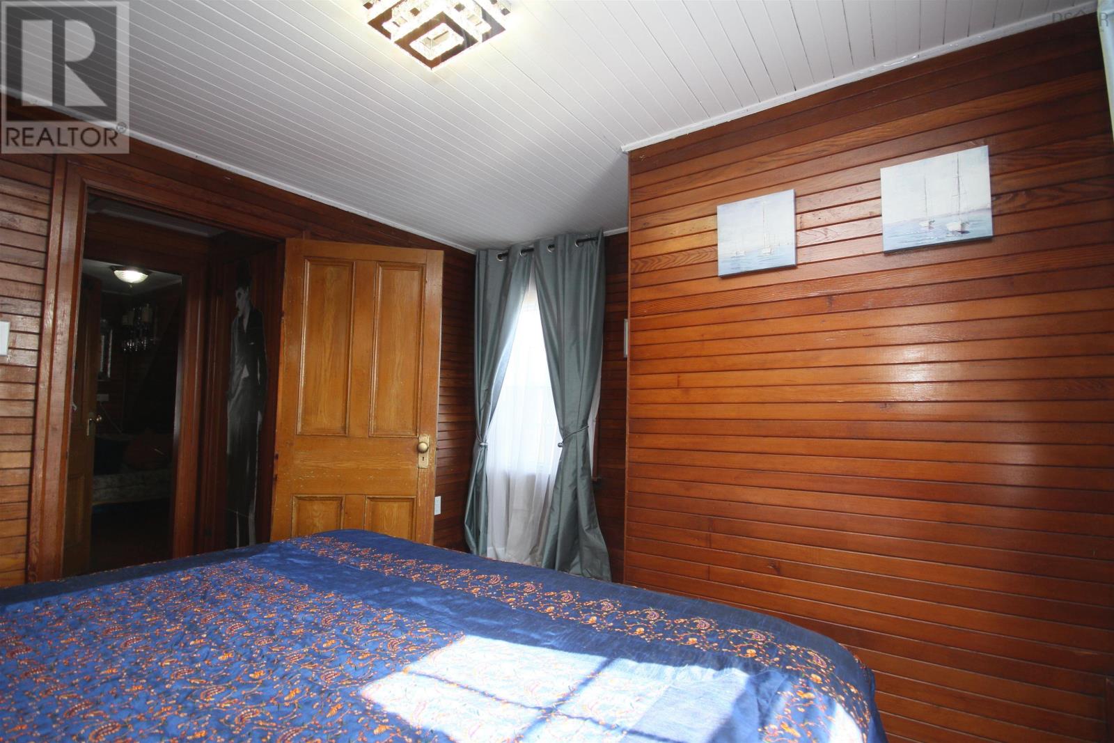 Property 28 of 48 of 1922 Highway 19