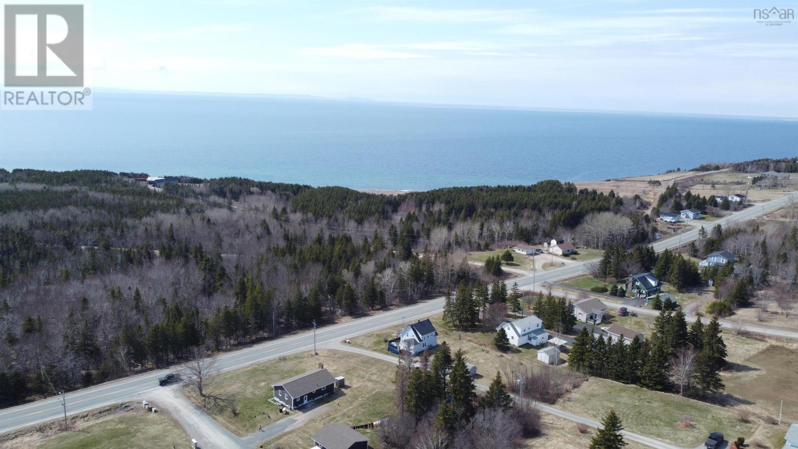 Property 36 of 48 of 1922 Highway 19