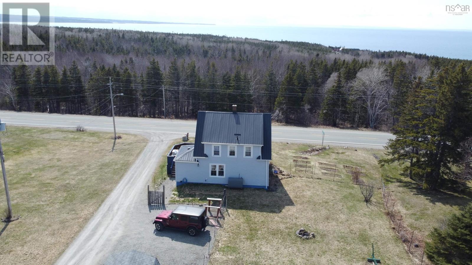 Property 39 of 48 of 1922 Highway 19