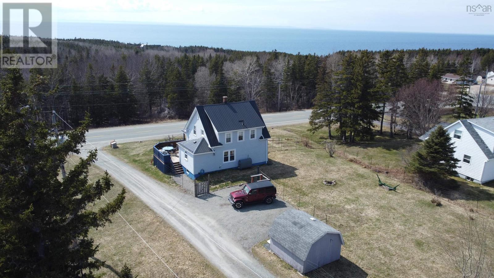 Property 40 of 48 of 1922 Highway 19