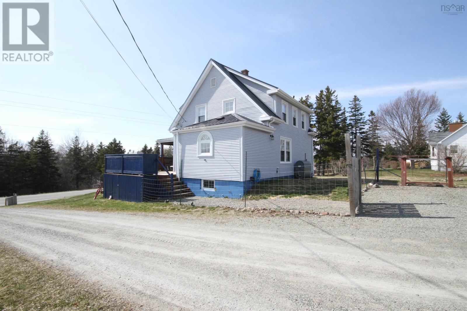 Property 5 of 48 of 1922 Highway 19