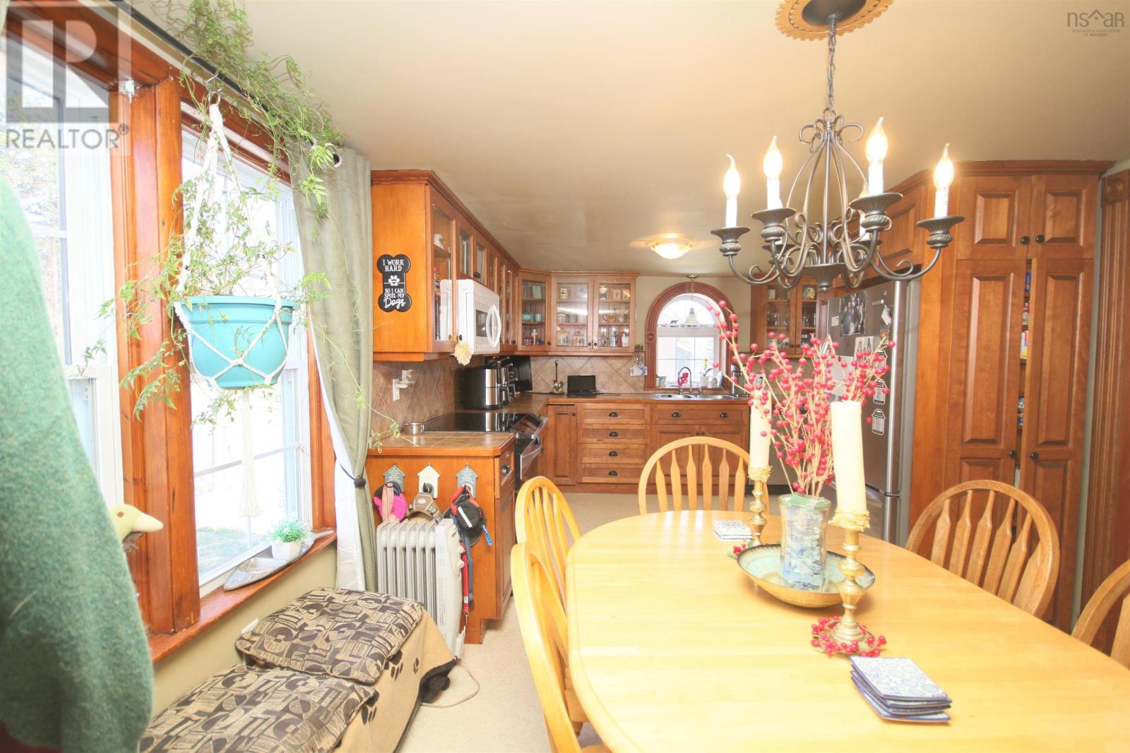 Property 9 of 48 of 1922 Highway 19