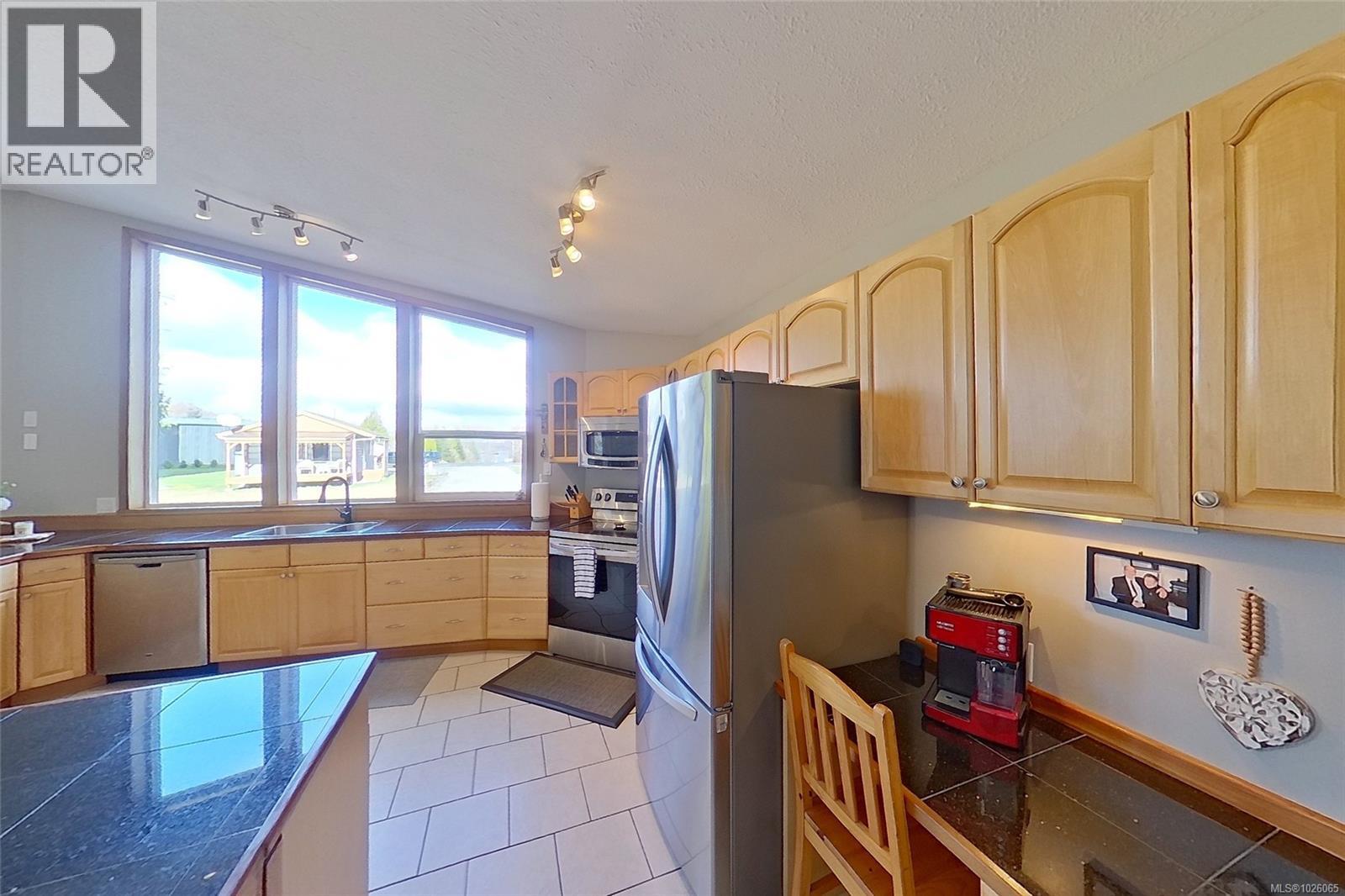 1101 Ewen Rd — photo 8