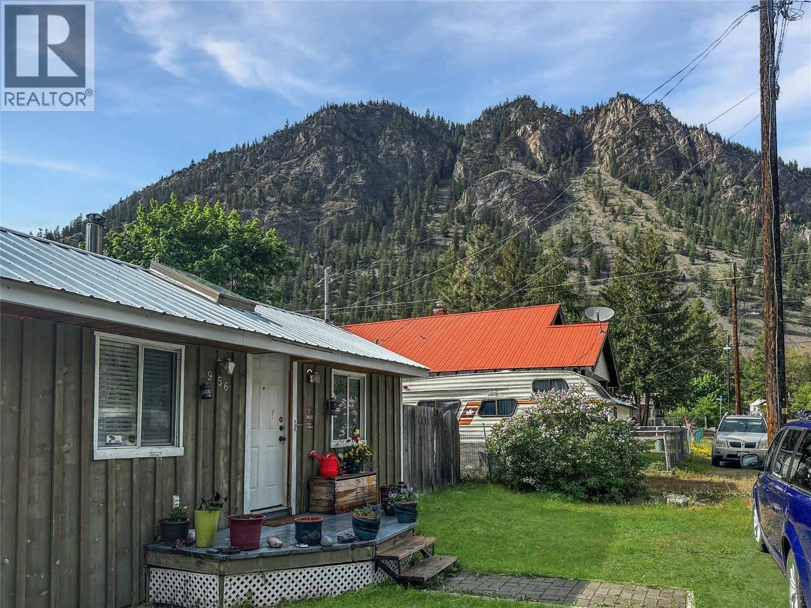 956 Richter Avenue - photo 2