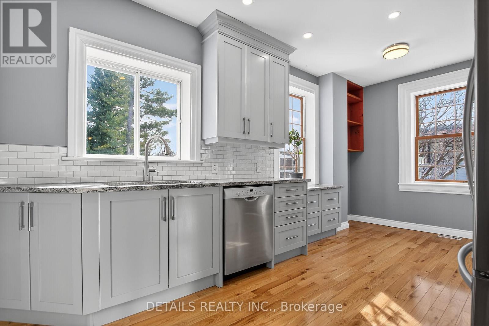 5554 OSGOODE MAIN STREET — photo 10