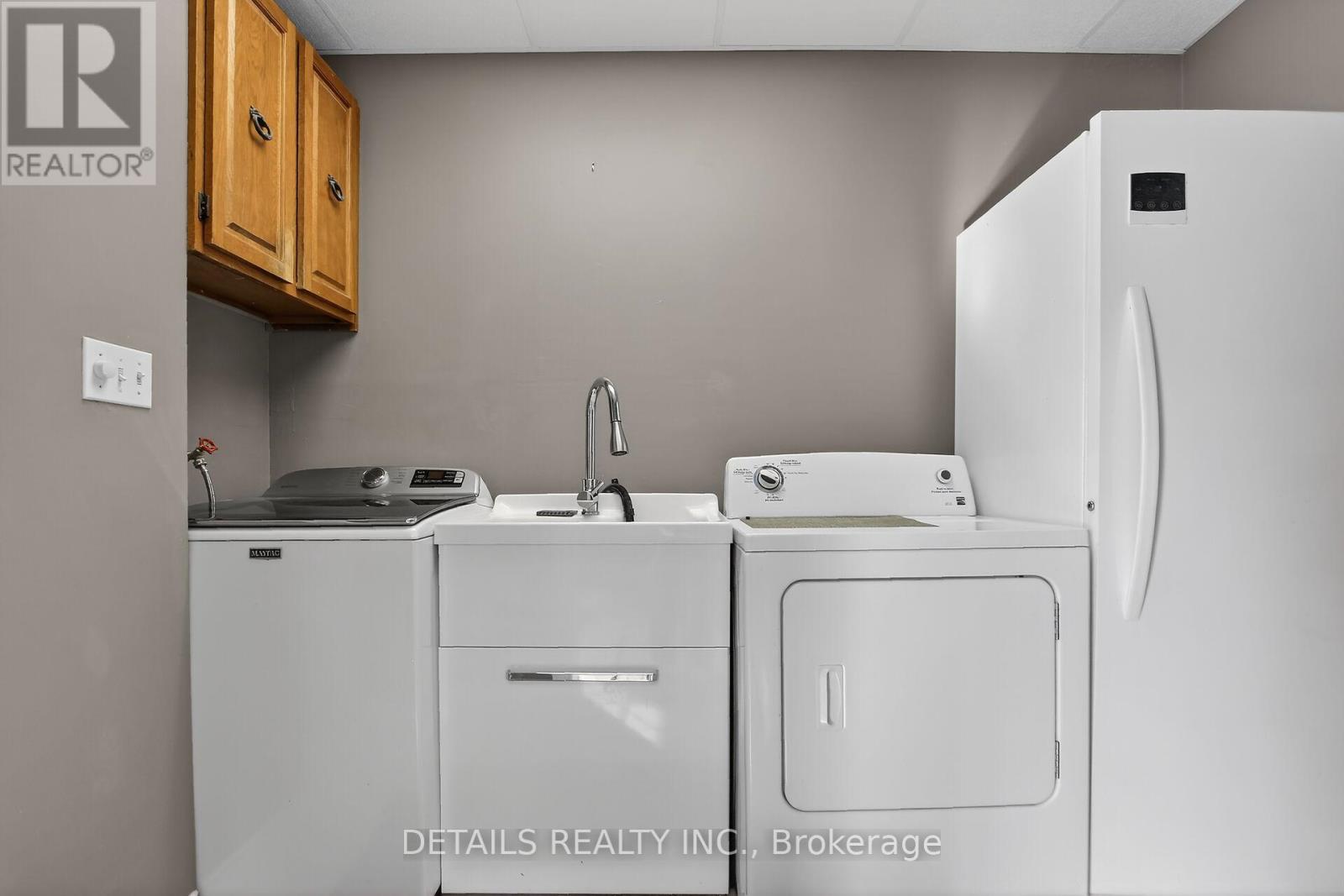 5554 OSGOODE MAIN STREET — photo 29
